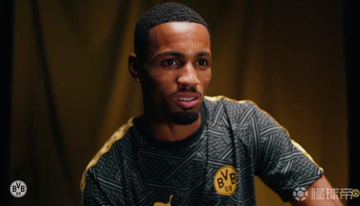 恩瓦内里:我来多特蒙德是为了竞争位置,全力以赴为球队贡献